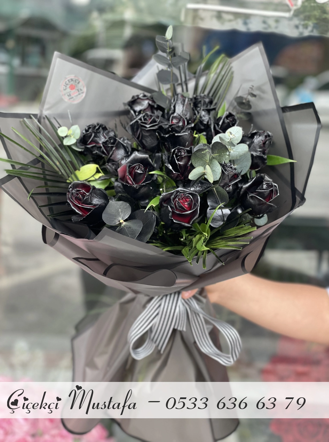 15 Siyah Gül Buketi