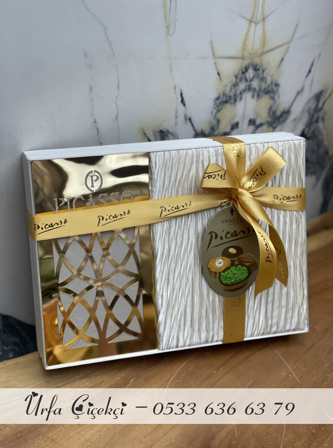 Beyaz Kadife Kutu Spesiyal Çikolata