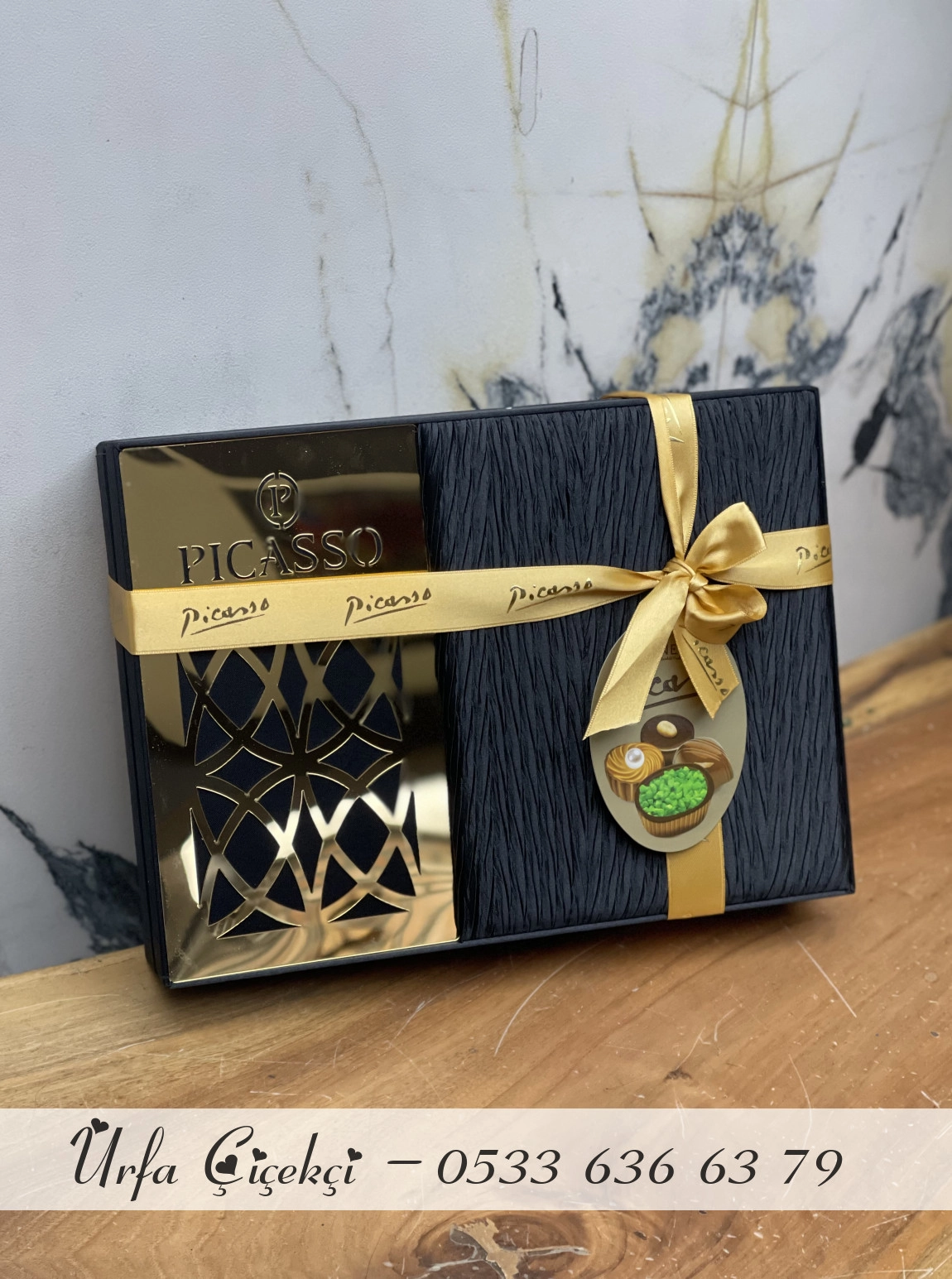 Siyah Kadife Kutu Spesiyal Çikolata