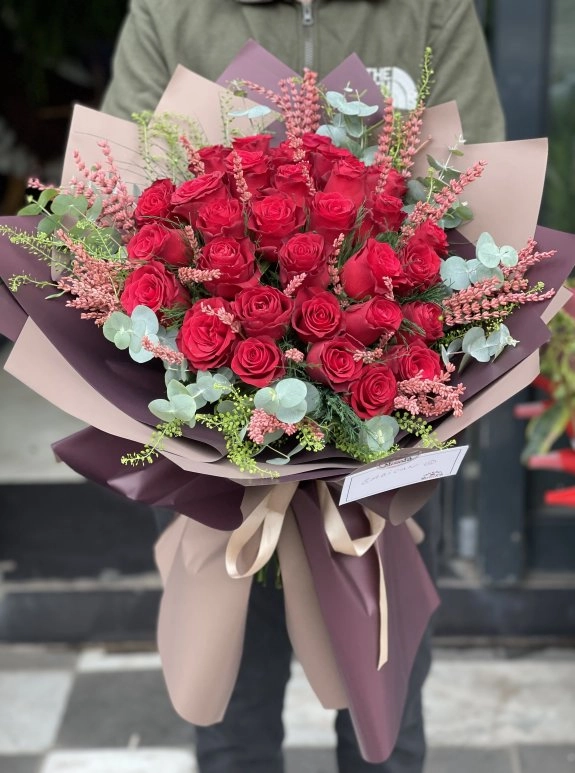 30 Adet Kırmızı Gül Ve Lavantalar