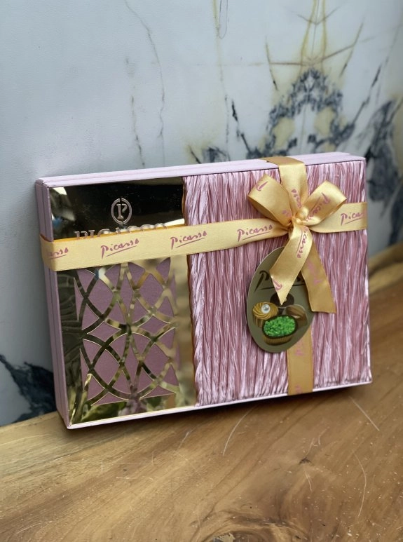 Pembe Kadife Kutu Spesiyal Çikolata